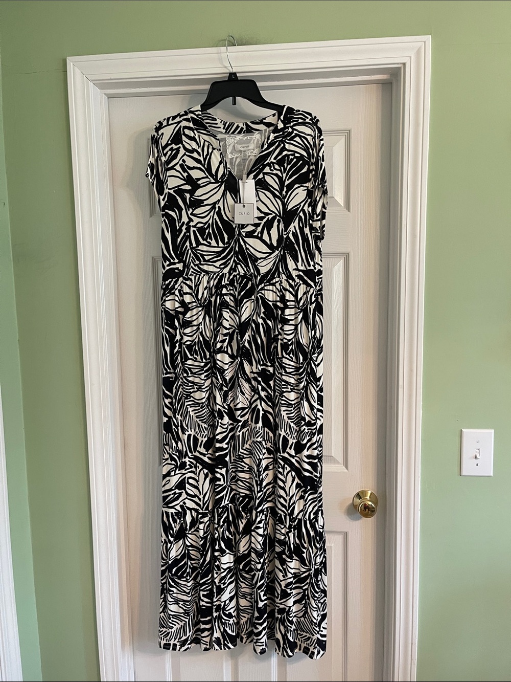 NWT Cupio black/white Tropical Print Maxi Dress-Sz Large